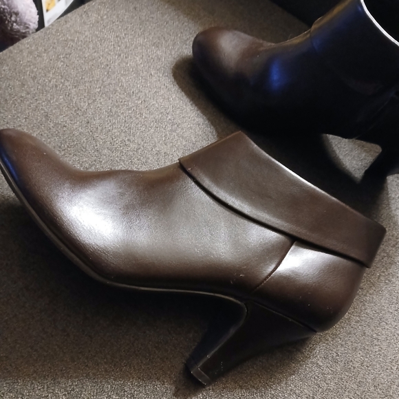 East 5th Brown Heeled Ankle Boots Size 7 - Picture 1 of 8